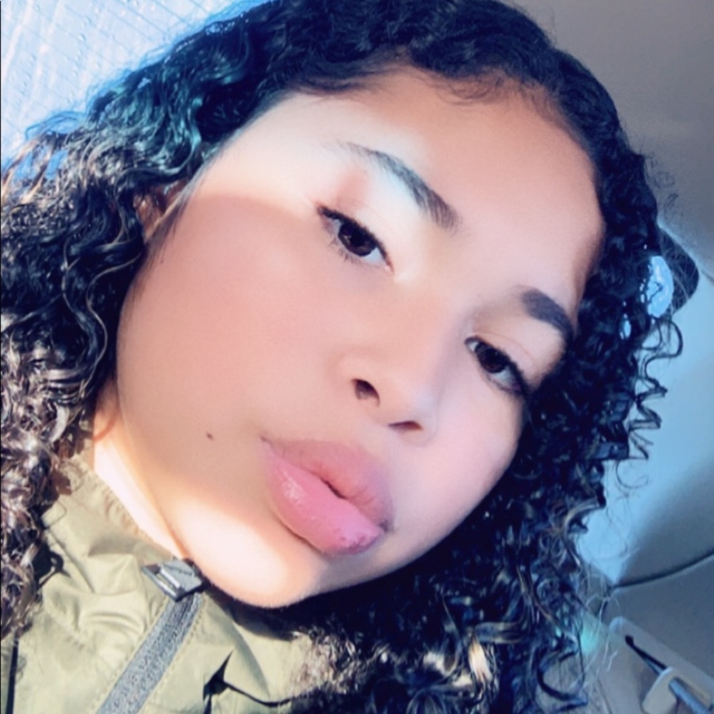 Meet your Posher, Jaylene